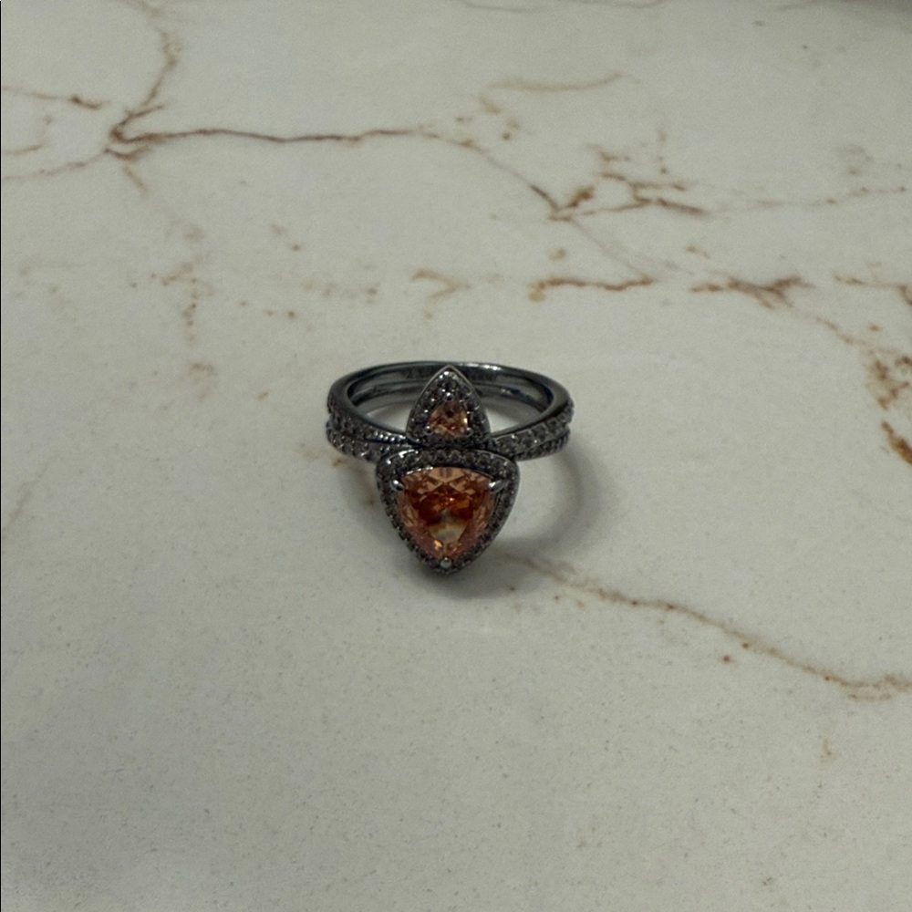 Exquisite Women's Ring with Orange Gemstone and Silver Band